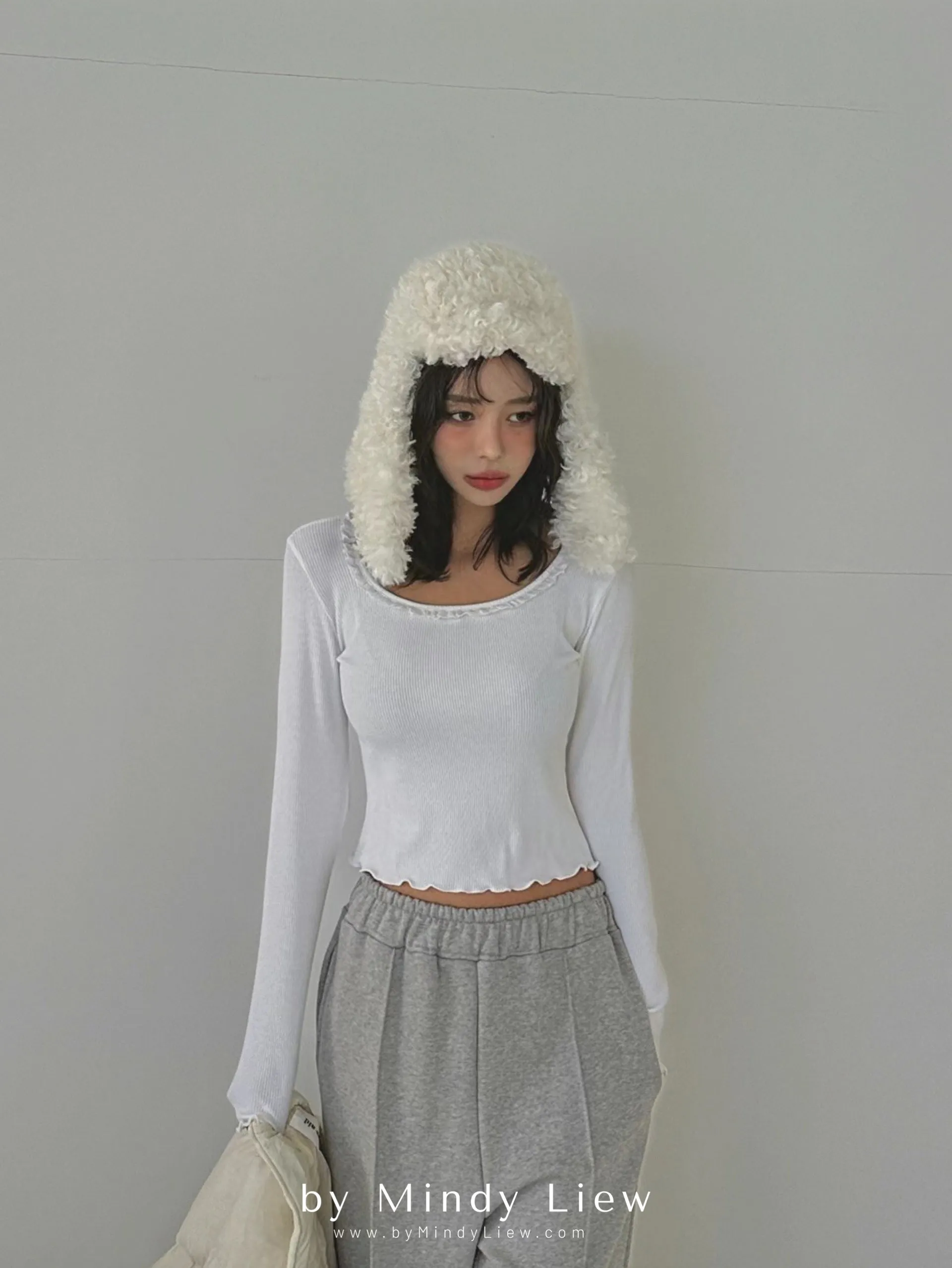 ML241005 Knit Lace Trim Top